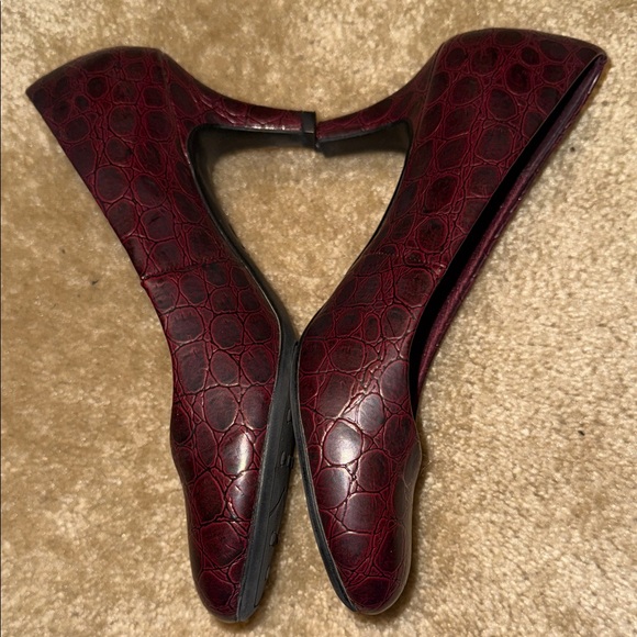 Life Stride Women's Dark Red Heels - Picture 2 of 6